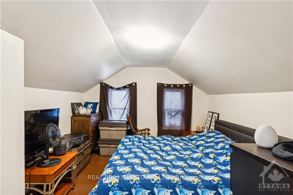 Photo 12 of 113 George Street, Carleton Place — HOMEH