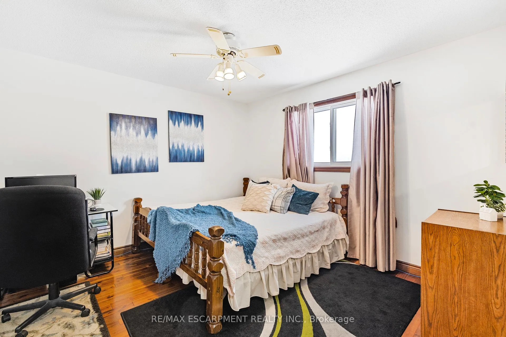 Photo 20 of 739 Mud Street, Hamilton, Stoney Creek Mountain — HOMEH