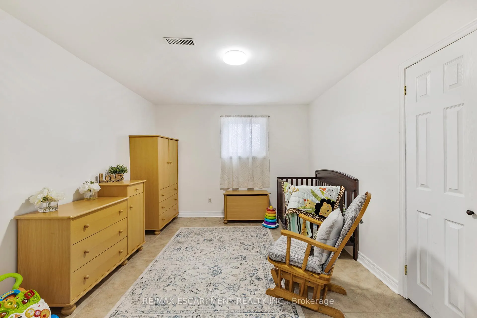 Photo 25 of 739 Mud Street, Hamilton, Stoney Creek Mountain — HOMEH