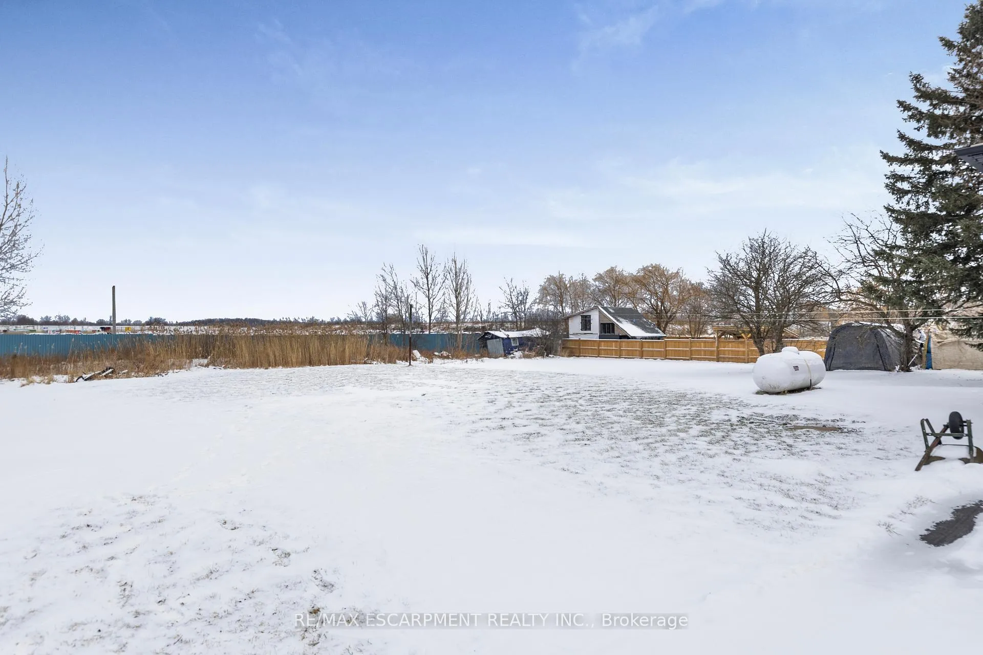 Photo 33 of 739 Mud Street, Hamilton, Stoney Creek Mountain — HOMEH