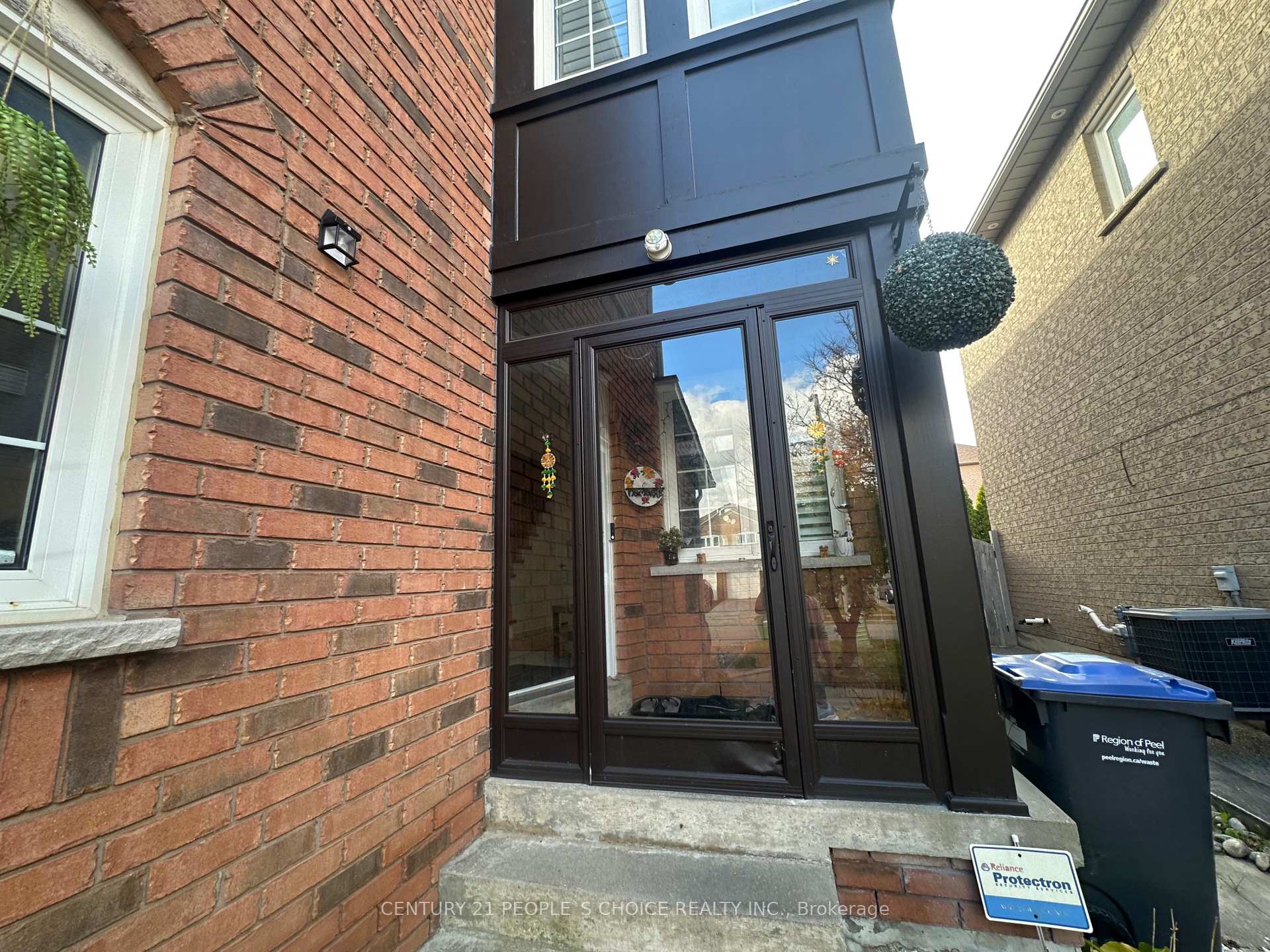 Photo 2 of 48 Coachwhip Road, Brampton, Sandringham-Wellington — HOMEH