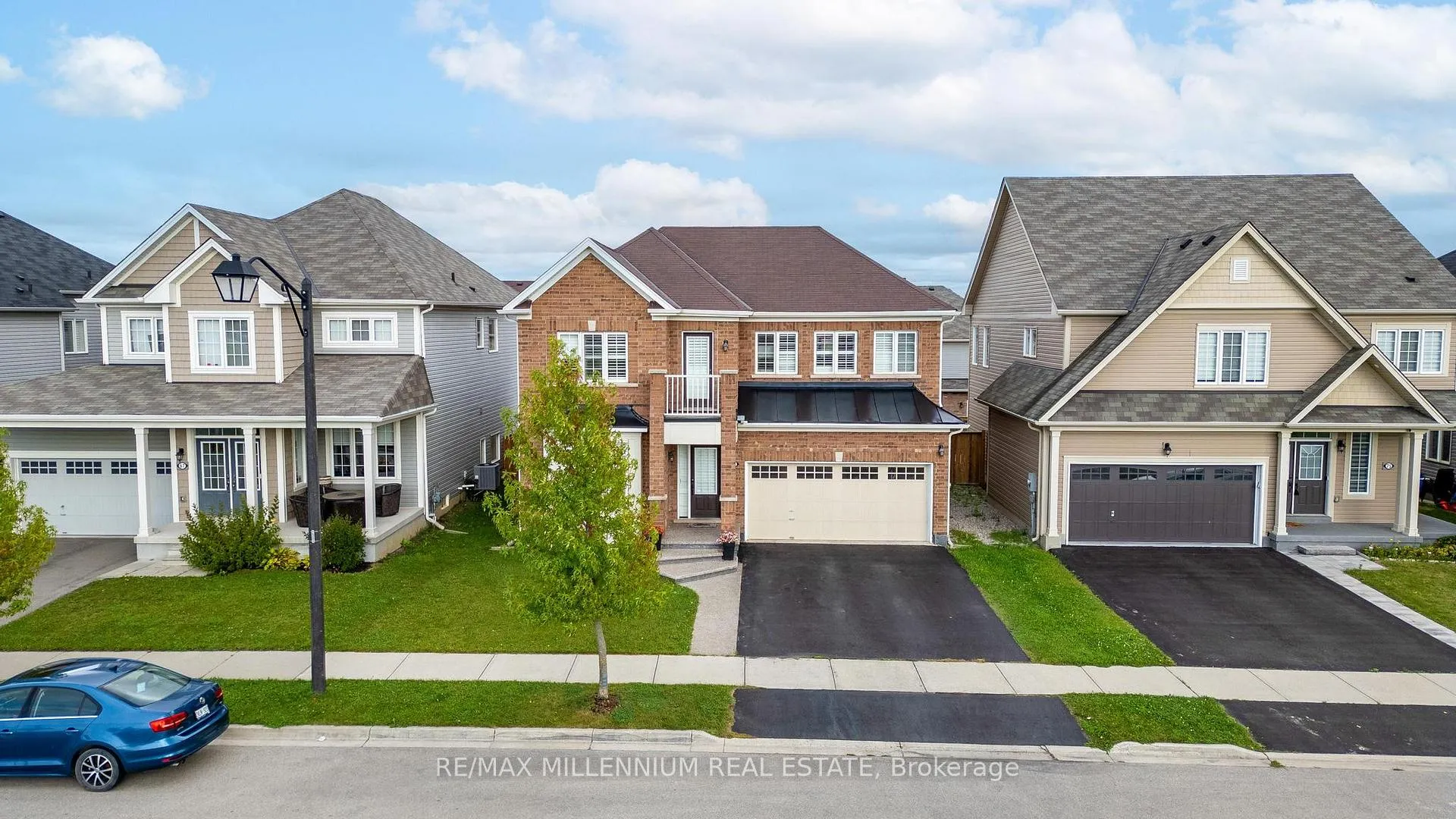 Photo 2 of 71 Cook Street, Hamilton, Binbrook — HOMEH