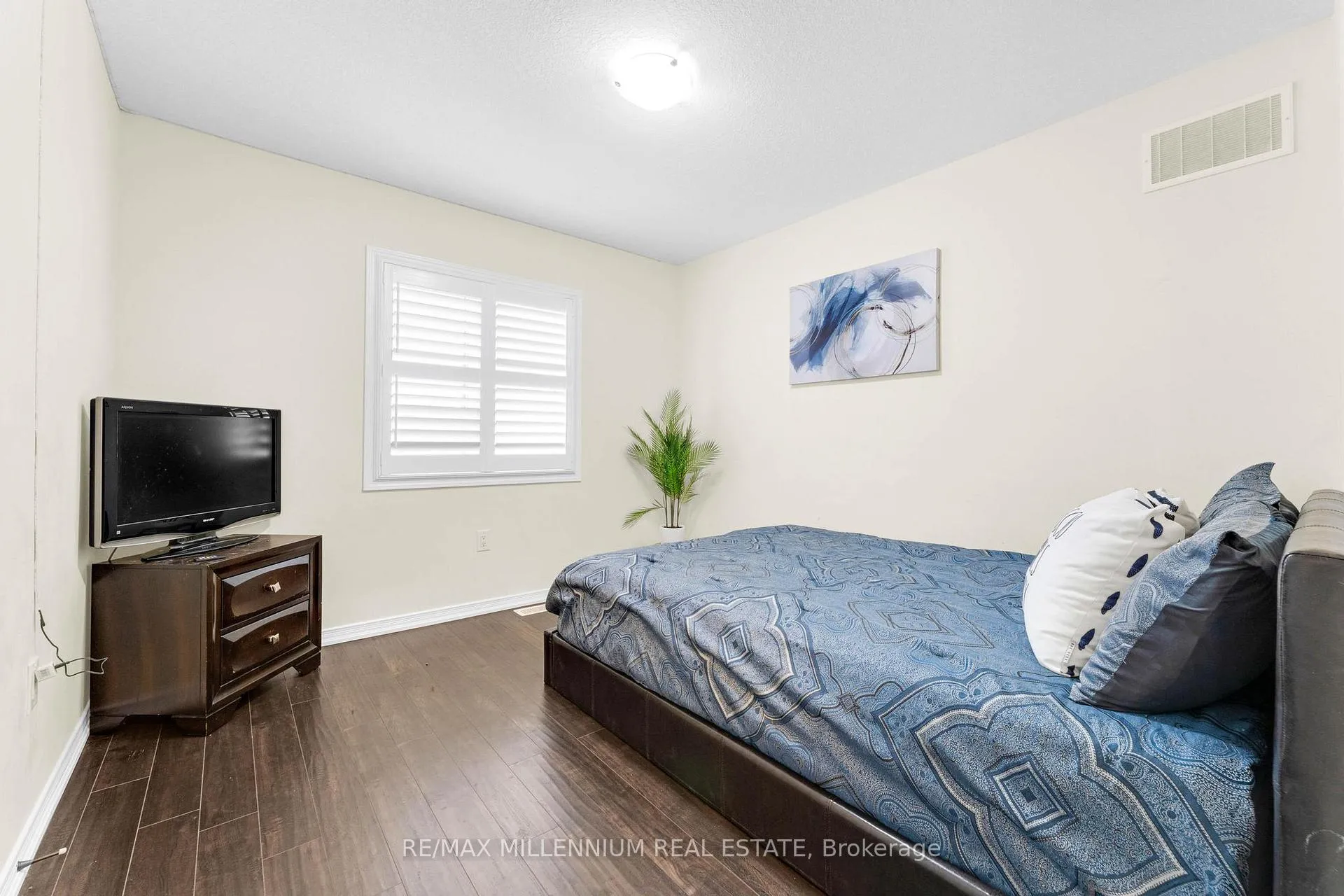 Photo 20 of 71 Cook Street, Hamilton, Binbrook — HOMEH
