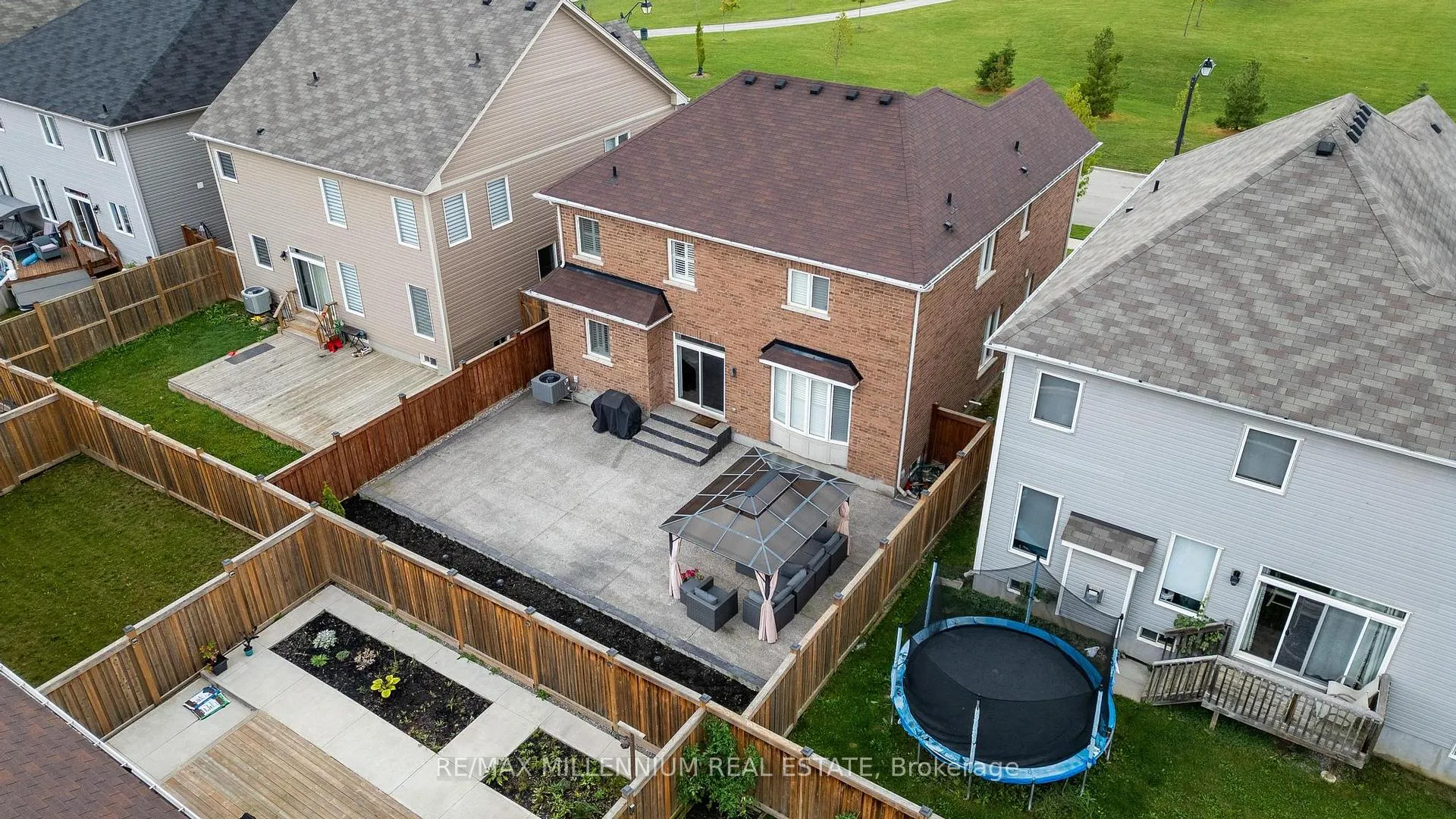 Photo 37 of 71 Cook Street, Hamilton, Binbrook — HOMEH