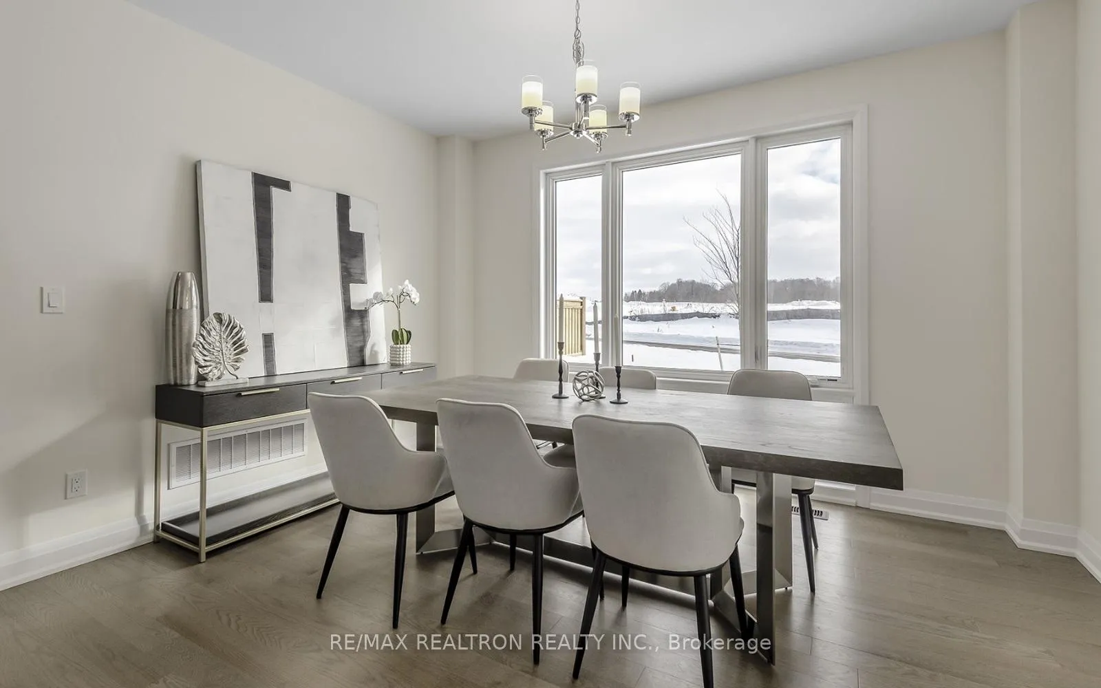 Photo 3 of 111 Calypso Avenue, Springwater, Minesing — HOMEH