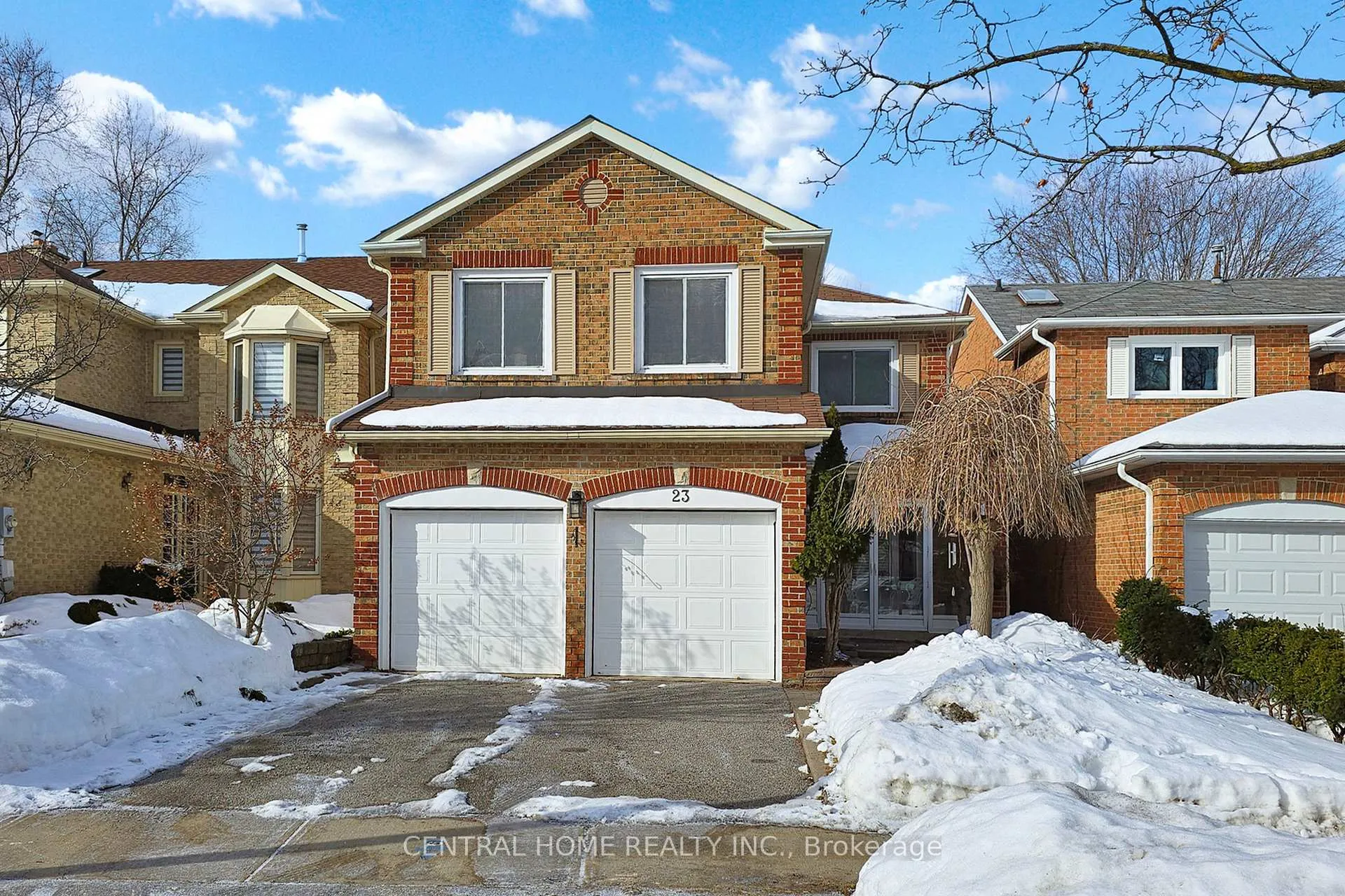 Front of 23 Heatherton Way