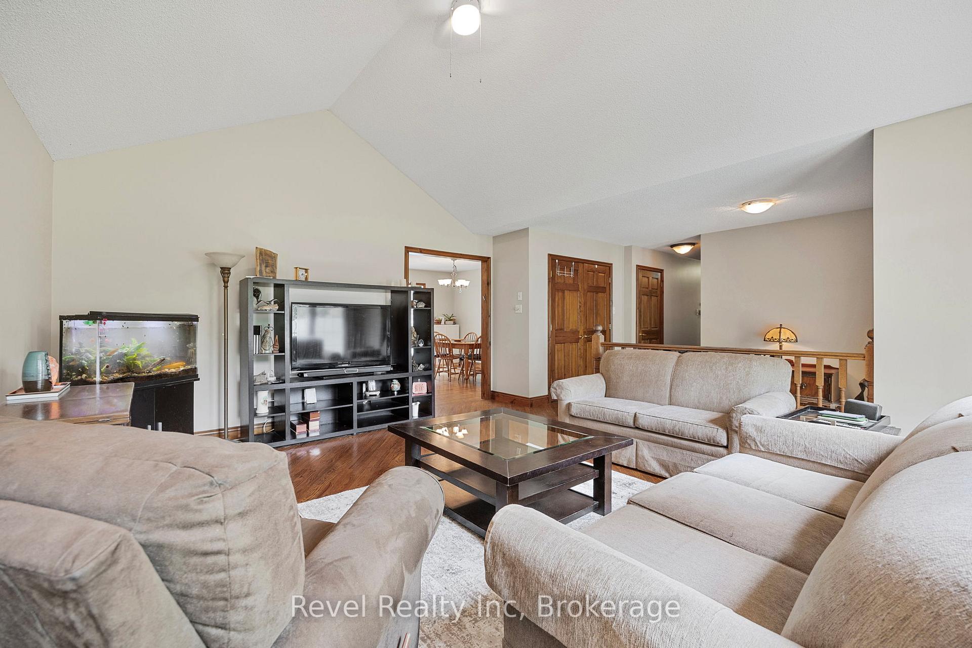 Photo 7 of 2924 10 Nottawasaga, Clearview, Rural Clearview — HOMEH