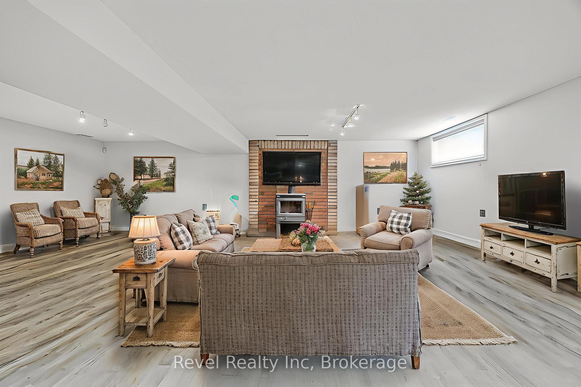 Photo 23 of 2924 10 Nottawasaga, Clearview, Rural Clearview — HOMEH