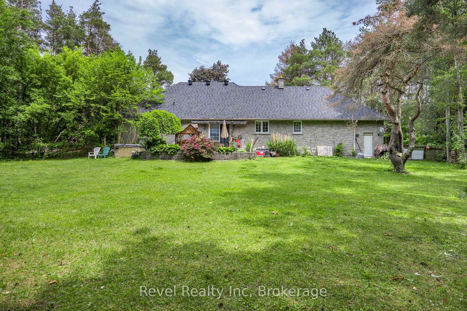Photo 27 of 2924 10 Nottawasaga, Clearview, Rural Clearview — HOMEH