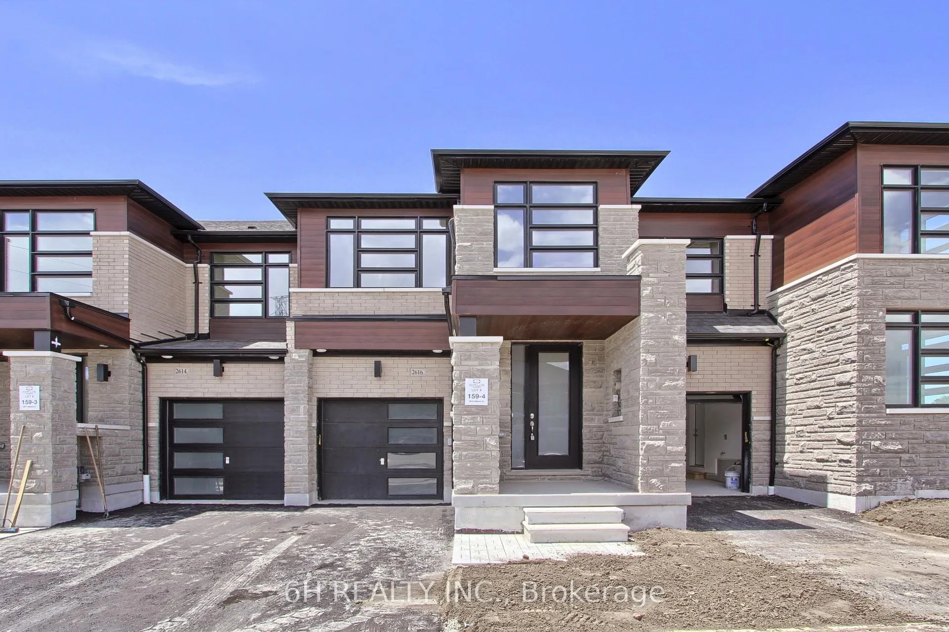 Front of 2616 Hibiscus Drive