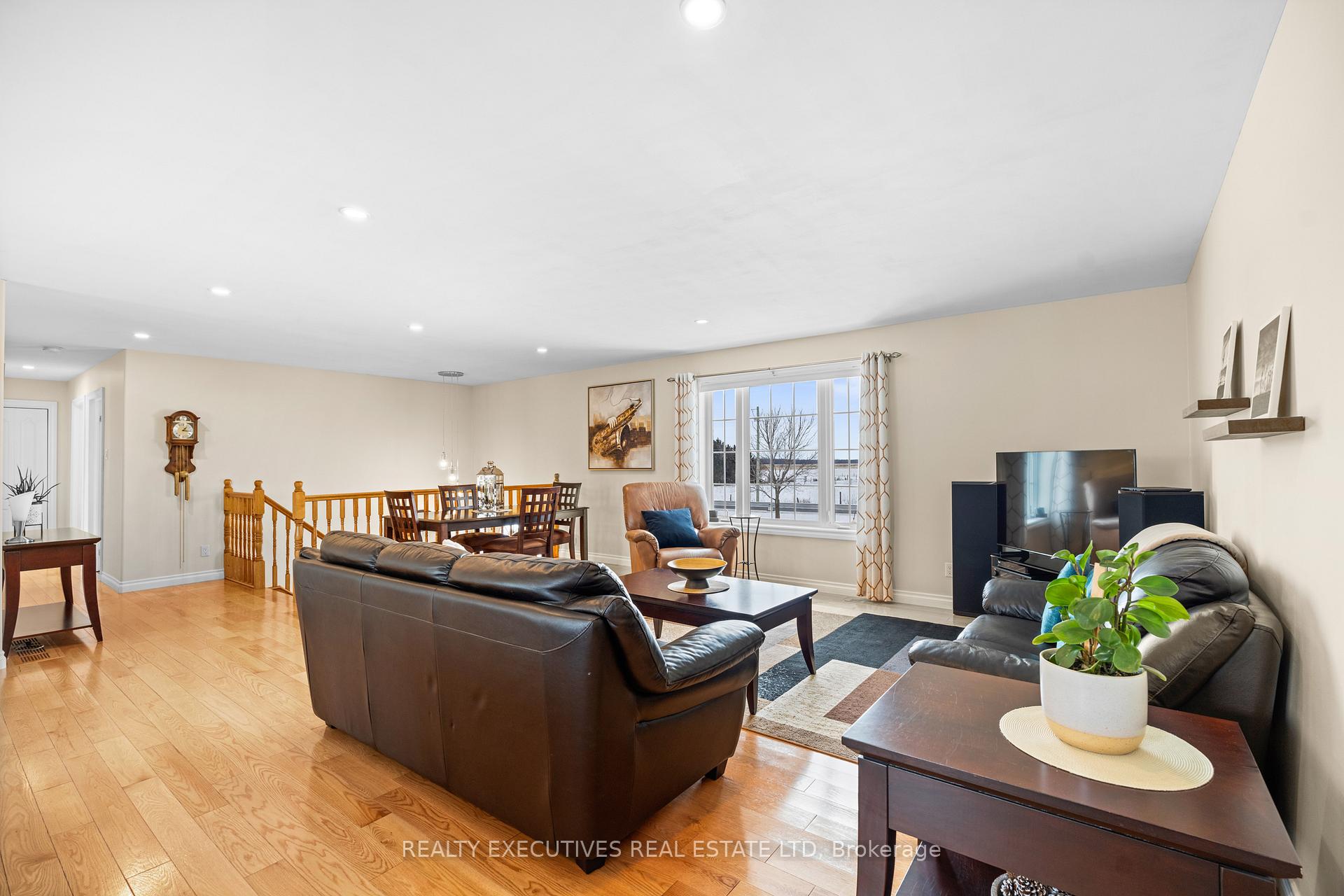 Photo 10 of 502 County Rd 21, Edwardsburgh/Cardinal, Edwardsburgh/Cardinal Twp — HOMEH