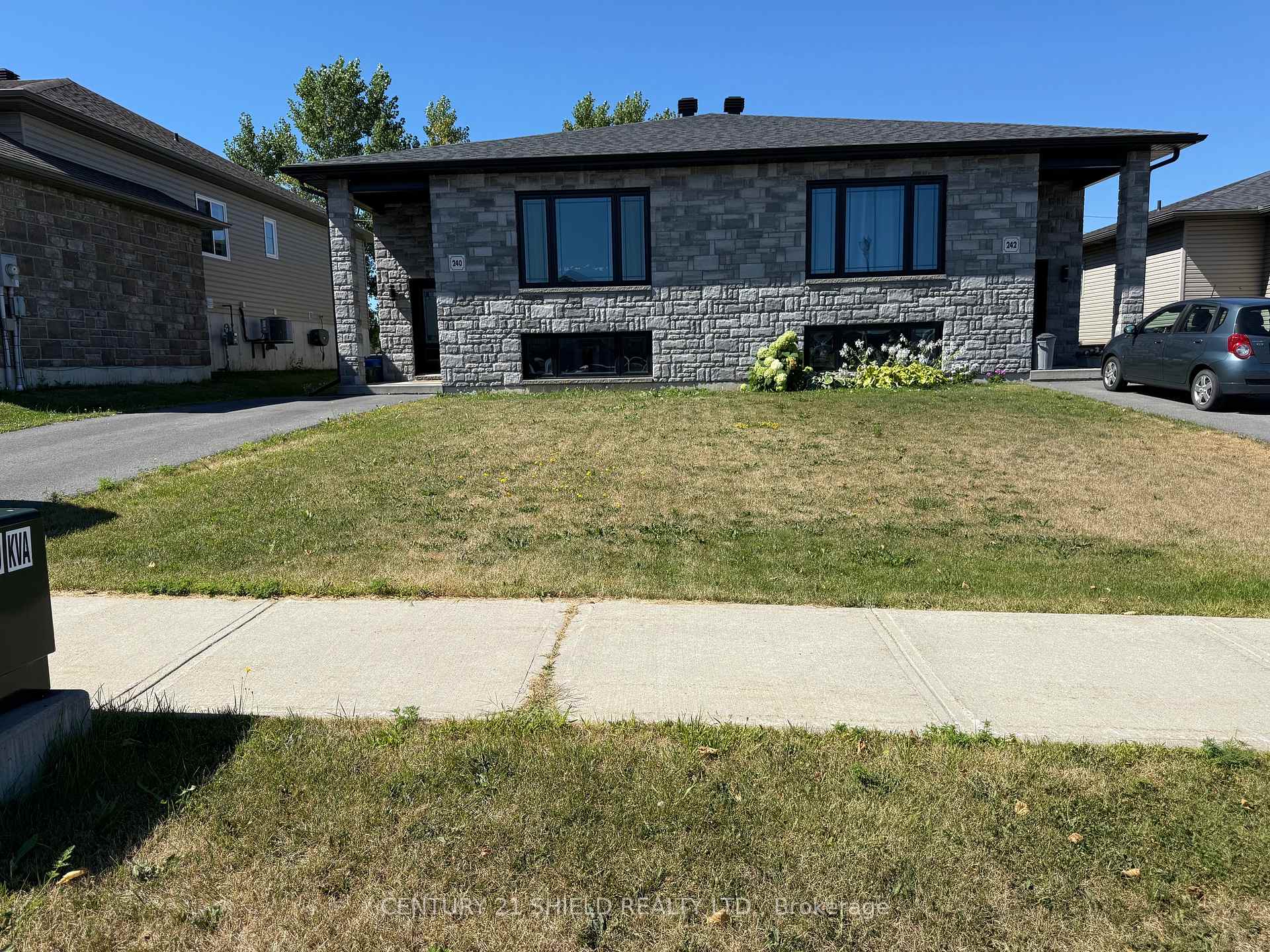Photo 1 of 240 Glen Nora Drive, Cornwall — HOMEH