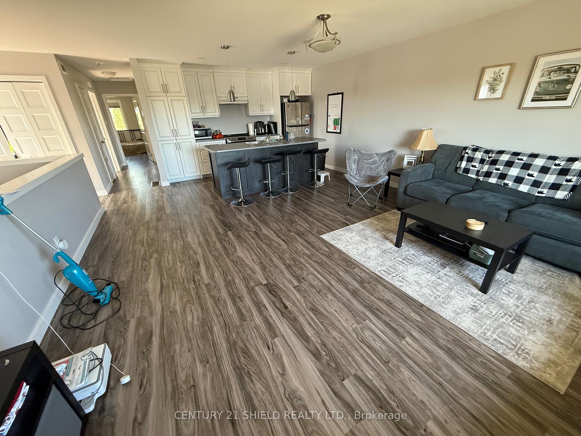 Photo 9 of 240 Glen Nora Drive, Cornwall — HOMEH