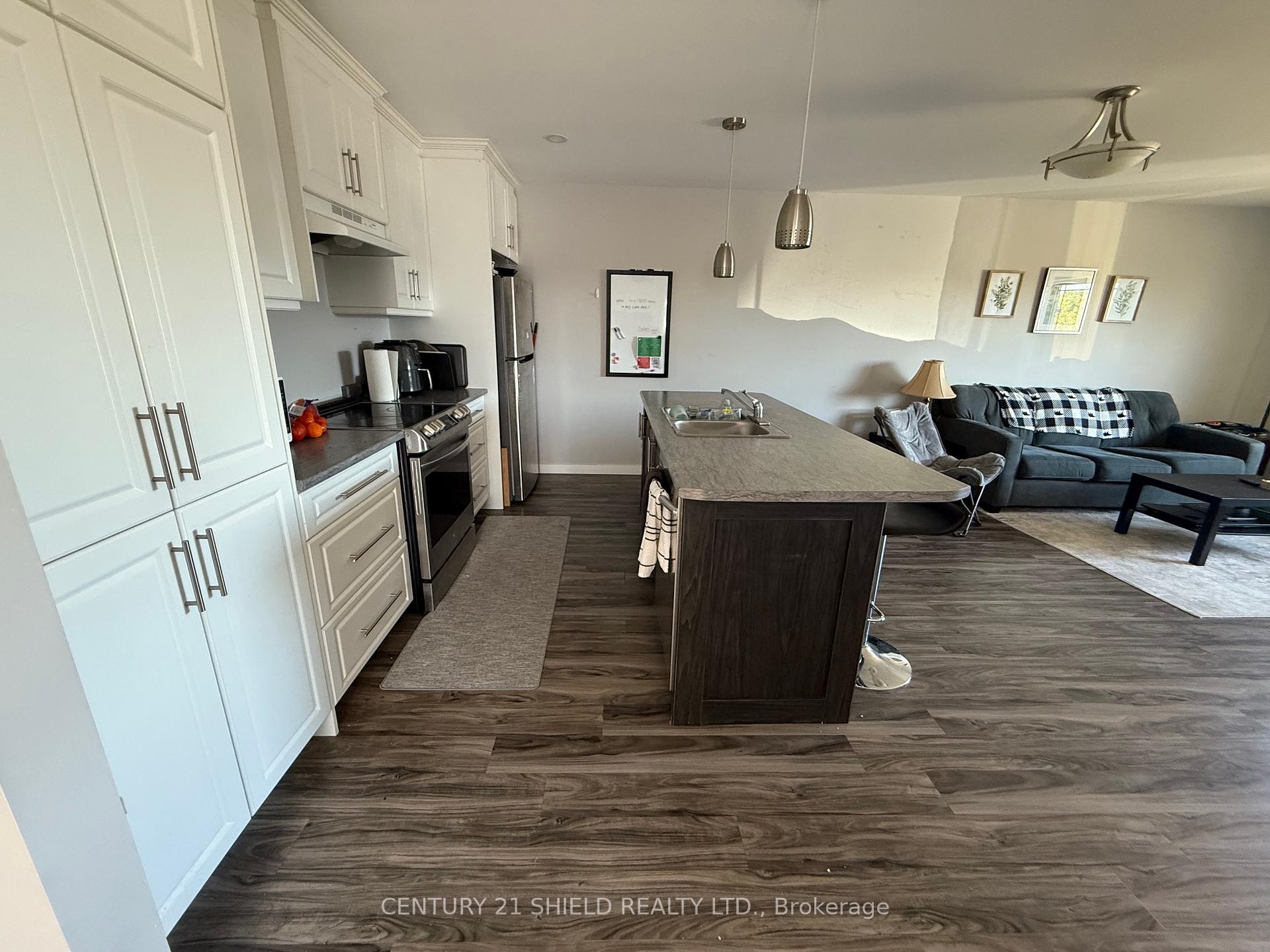 Photo 10 of 240 Glen Nora Drive, Cornwall — HOMEH