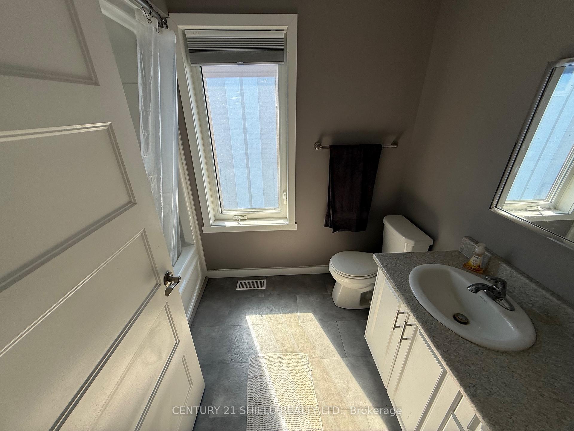 Photo 12 of 240 Glen Nora Drive, Cornwall — HOMEH
