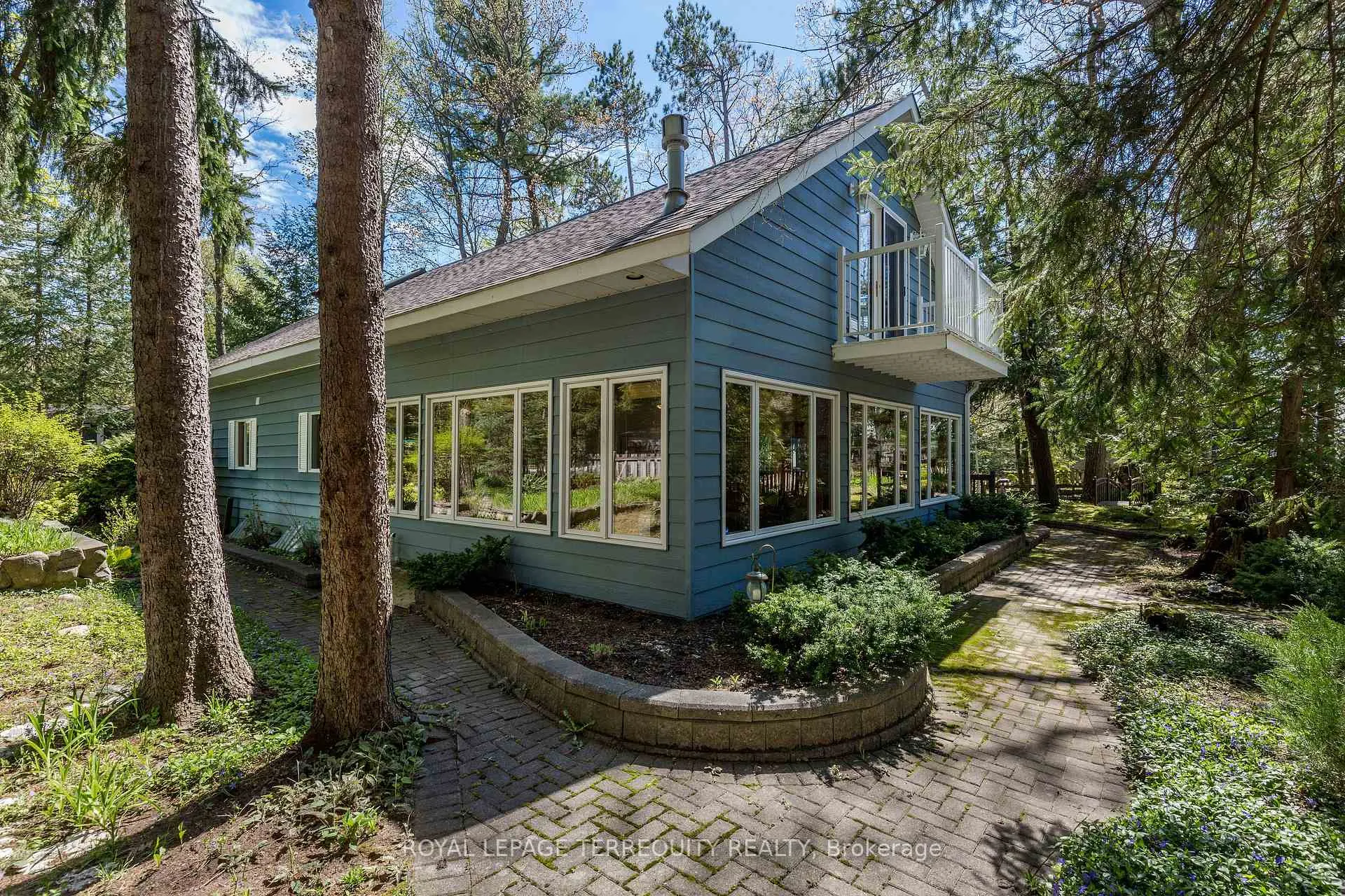 Photo 14 of 19 Finley Drive, Tiny, Rural Tiny — HOMEH