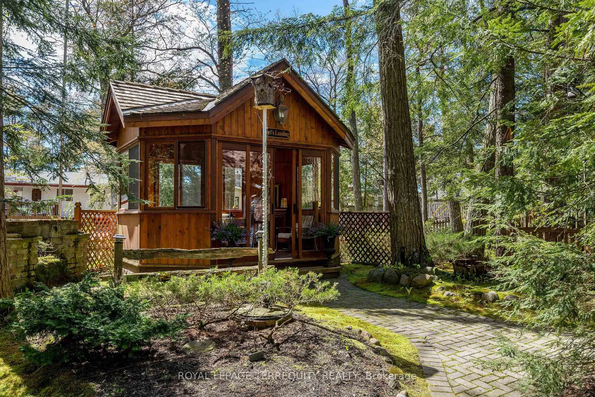 Photo 15 of 19 Finley Drive, Tiny, Rural Tiny — HOMEH