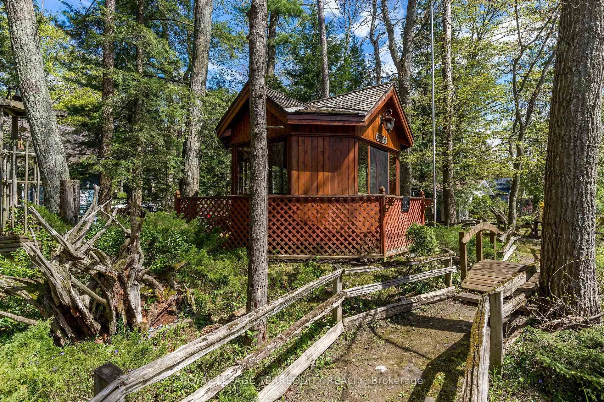 Photo 18 of 19 Finley Drive, Tiny, Rural Tiny — HOMEH