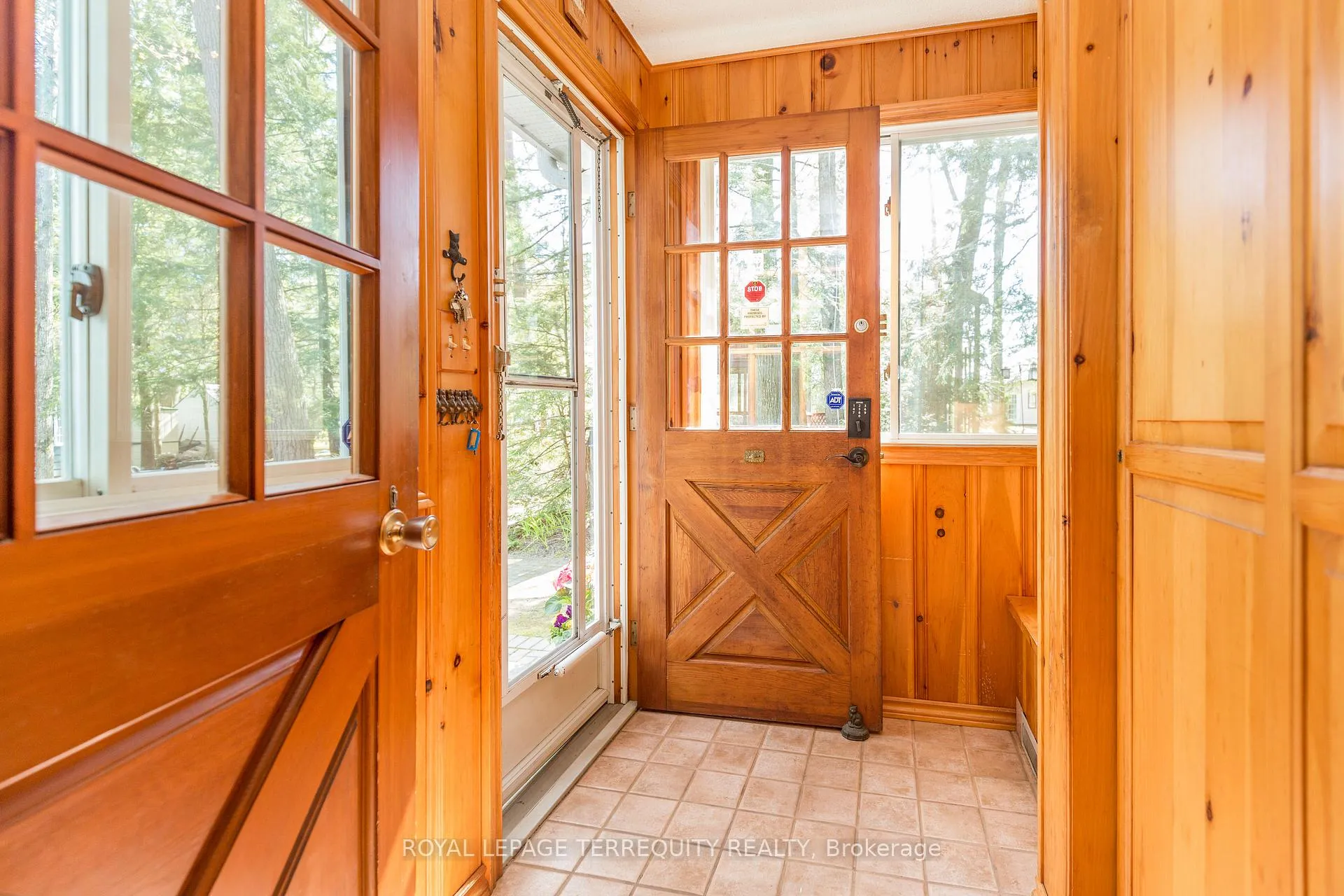 Photo 21 of 19 Finley Drive, Tiny, Rural Tiny — HOMEH