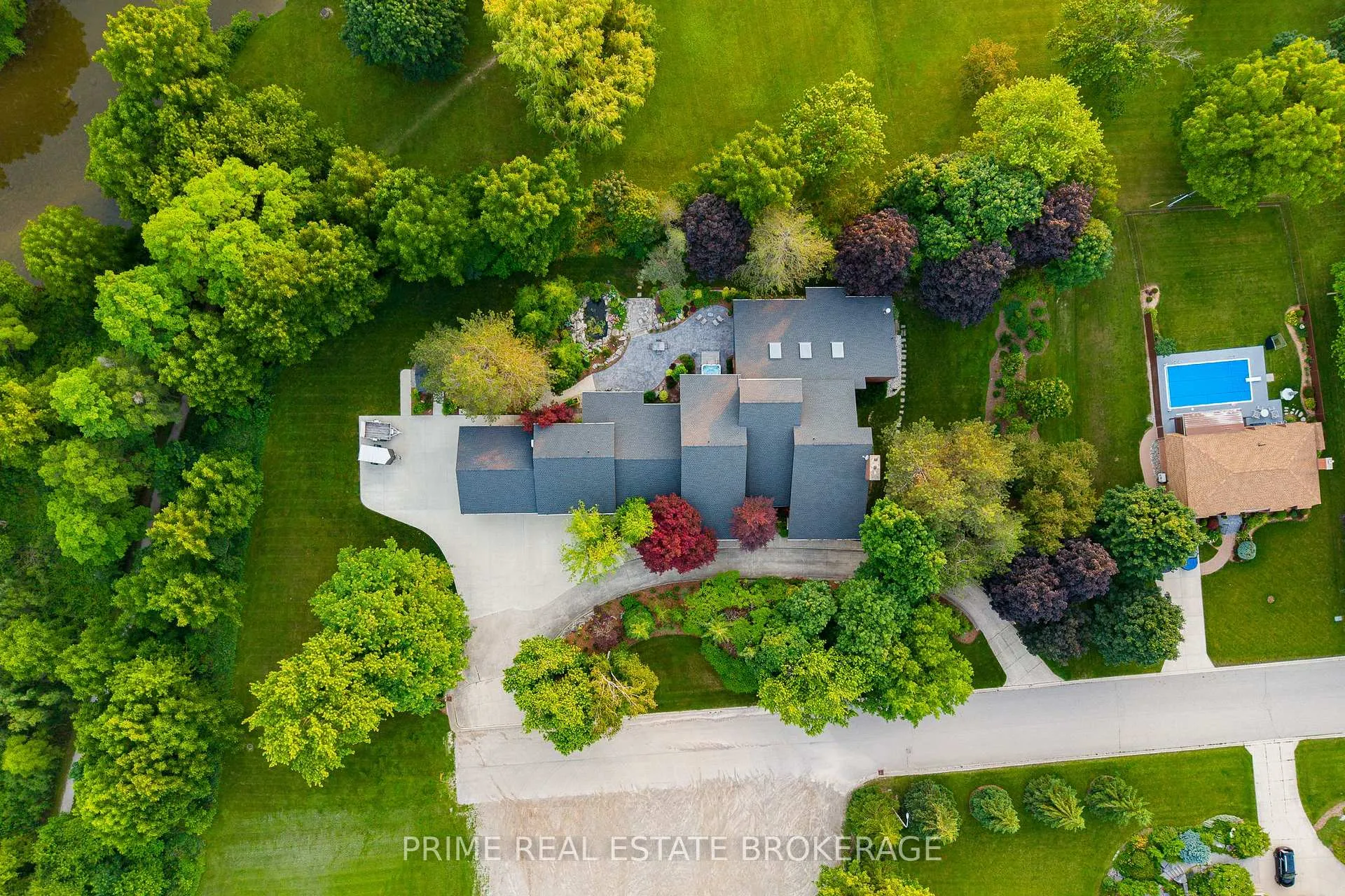 Photo 4 of 203 Riverside Drive, South Huron, Exeter — HOMEH