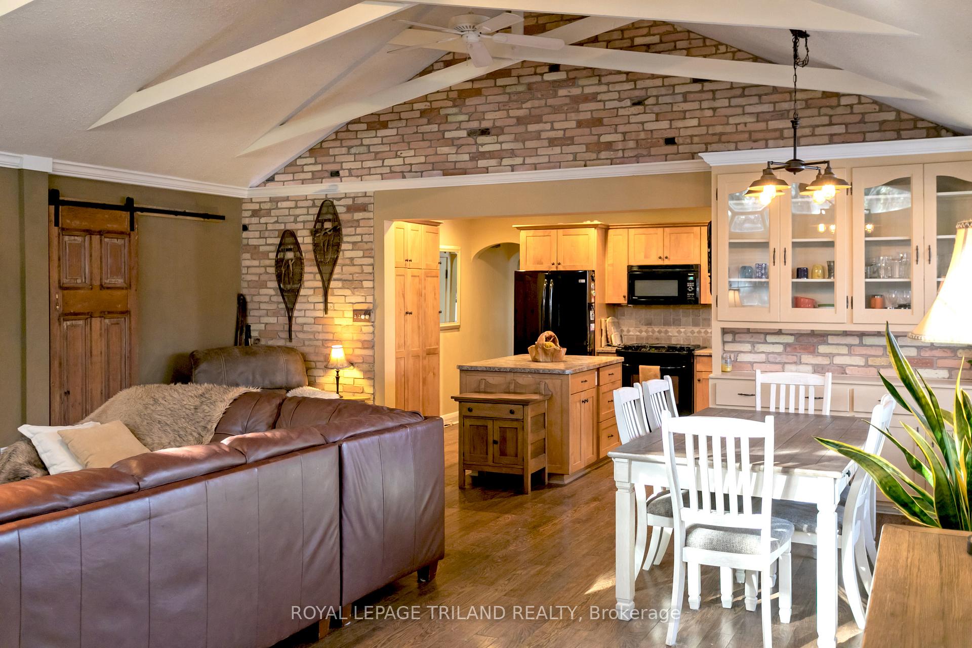 Photo 12 of 52 Crescent Avenue, Central Elgin, Lynhurst — HOMEH