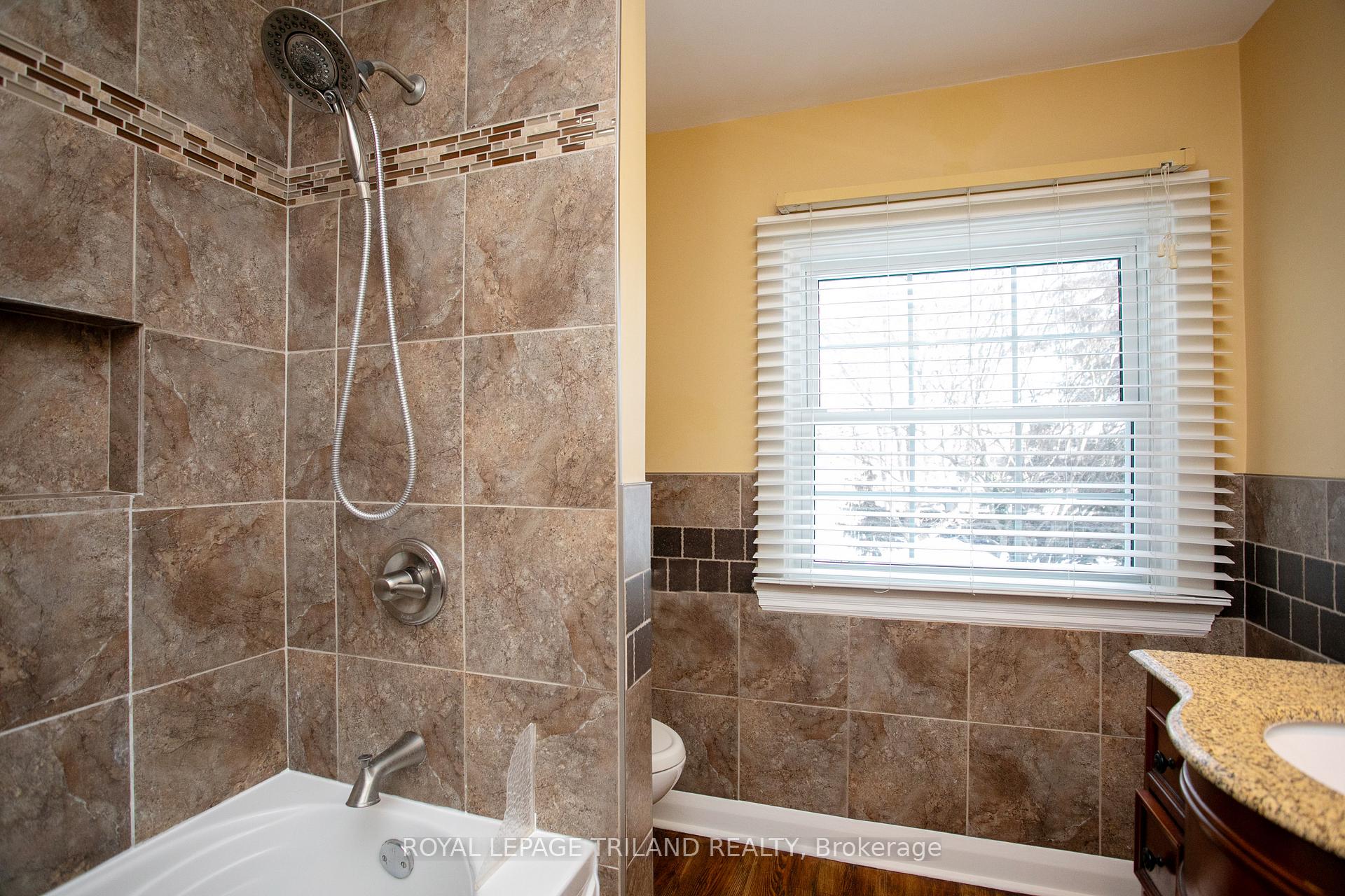 Photo 23 of 52 Crescent Avenue, Central Elgin, Lynhurst — HOMEH