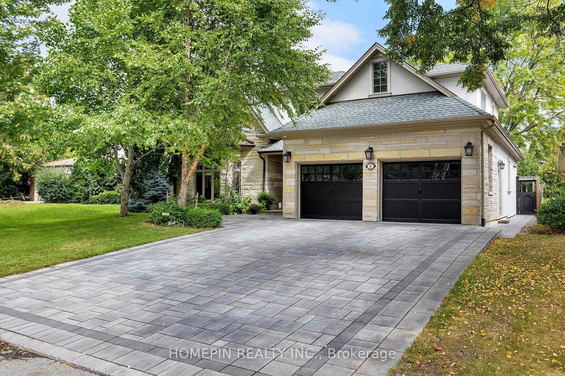 Front of 5 Callahan Road
