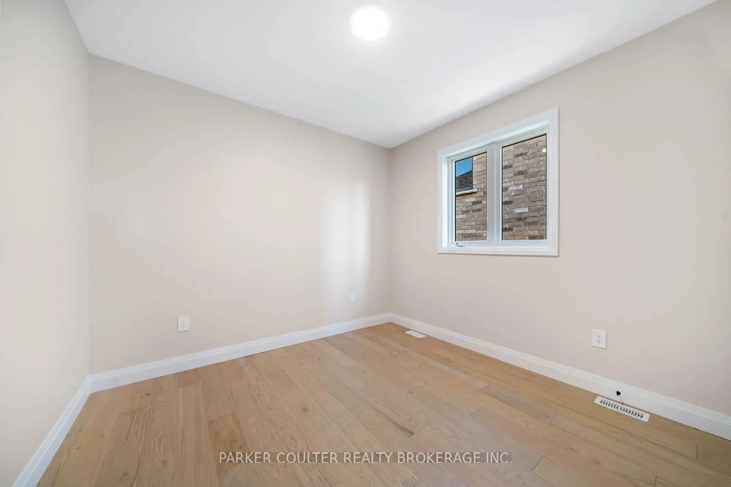 Photo 17 of 127 Ritchie Crescent, Springwater, Elmvale — HOMEH