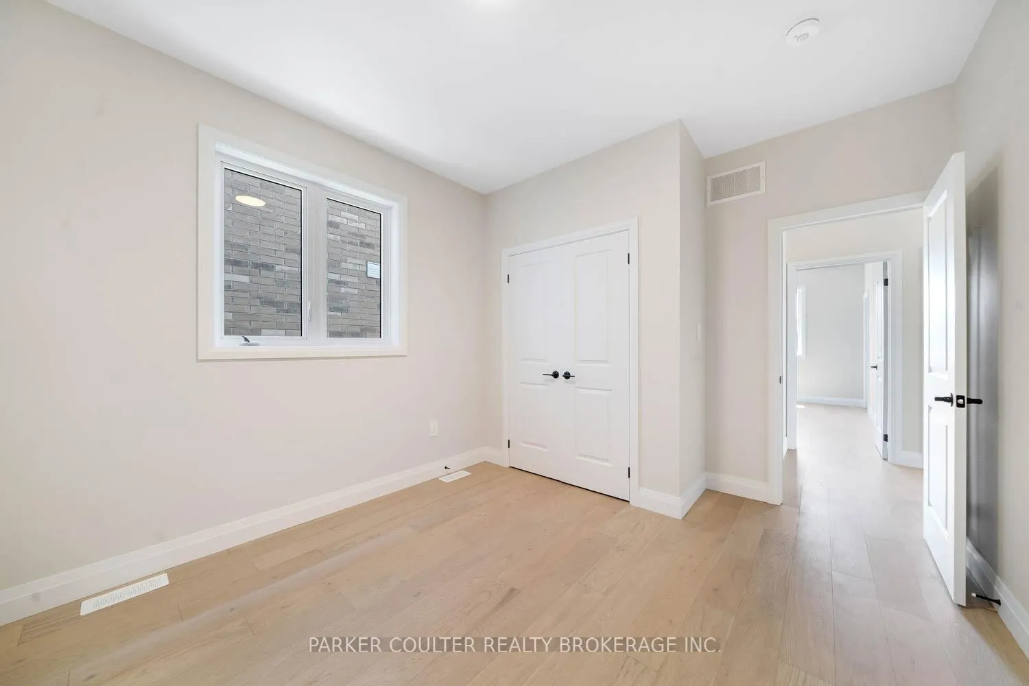 Photo 18 of 127 Ritchie Crescent, Springwater, Elmvale — HOMEH