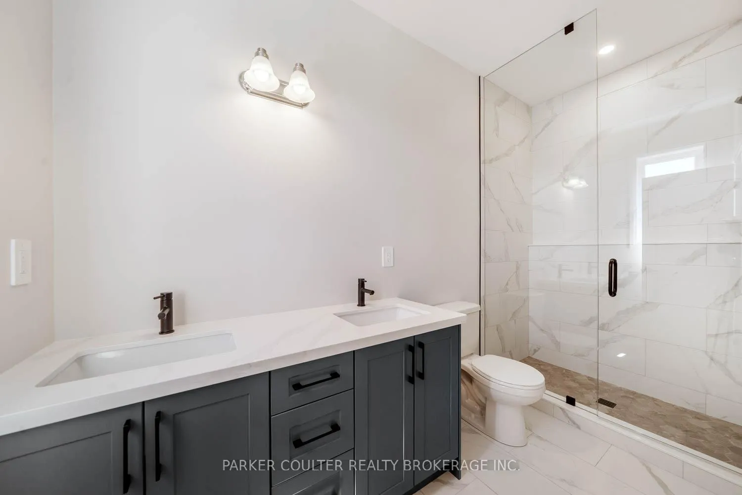 Photo 23 of 127 Ritchie Crescent, Springwater, Elmvale — HOMEH