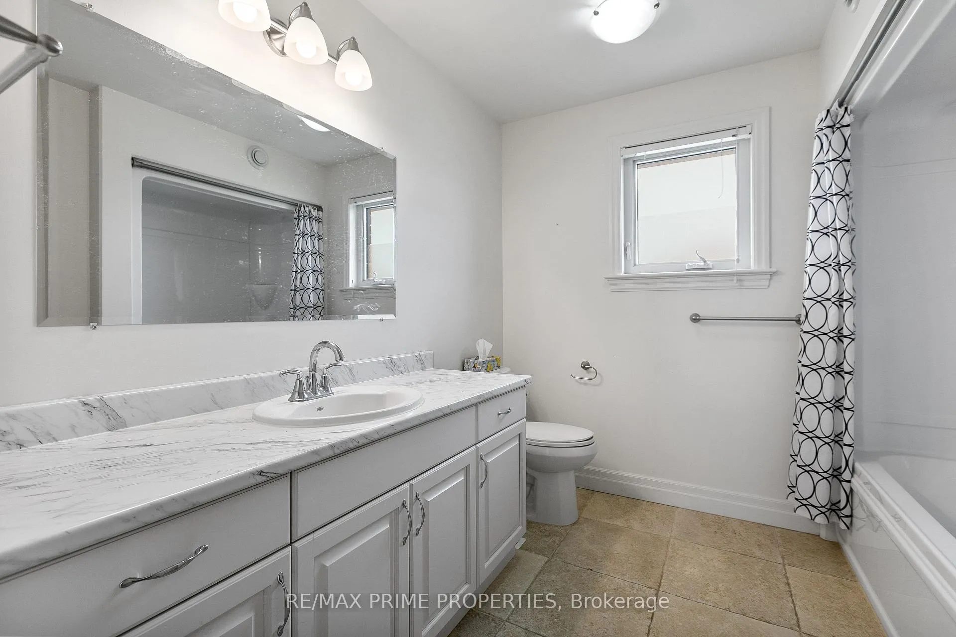 Photo 30 of 36 Bevan Drive, Belleville, Thurlow Ward — HOMEH