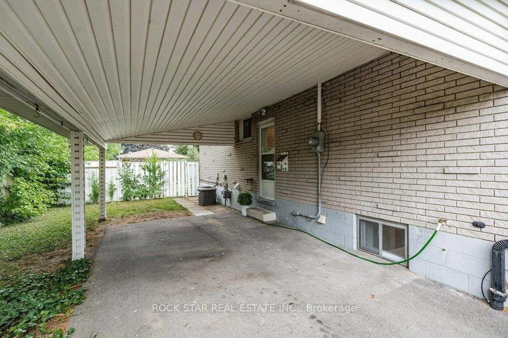 Photo 2 of 25 Greeningdon Drive, Hamilton, Greeningdon — HOMEH