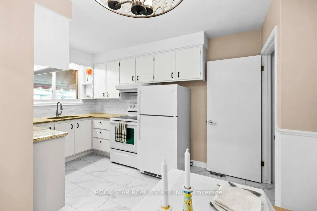 Photo 8 of 25 Greeningdon Drive, Hamilton, Greeningdon — HOMEH