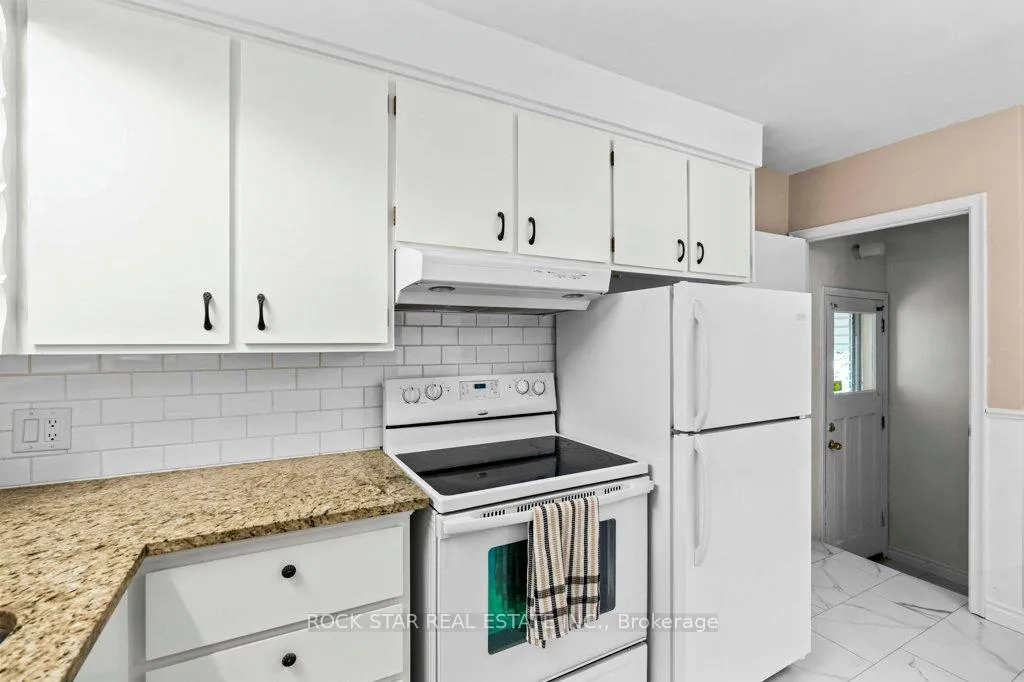 Photo 9 of 25 Greeningdon Drive, Hamilton, Greeningdon — HOMEH