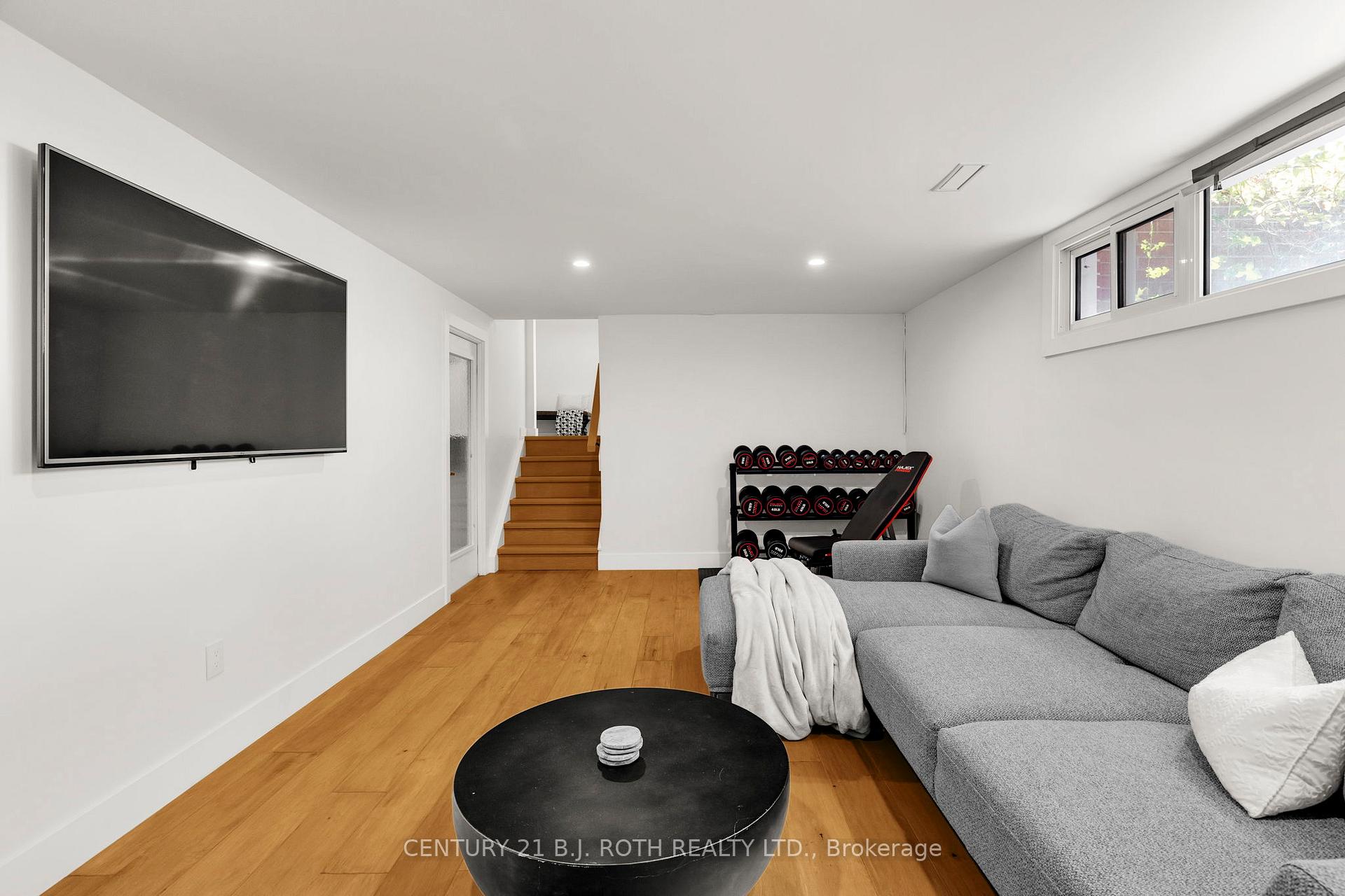 Photo 25 of 410 Codrington Street, Barrie, Codrington — HOMEH