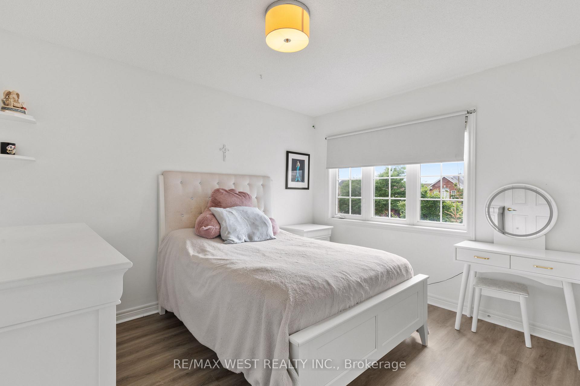 Photo 13 of 30 Cross Country Boulevard, Caledon, Bolton West — HOMEH