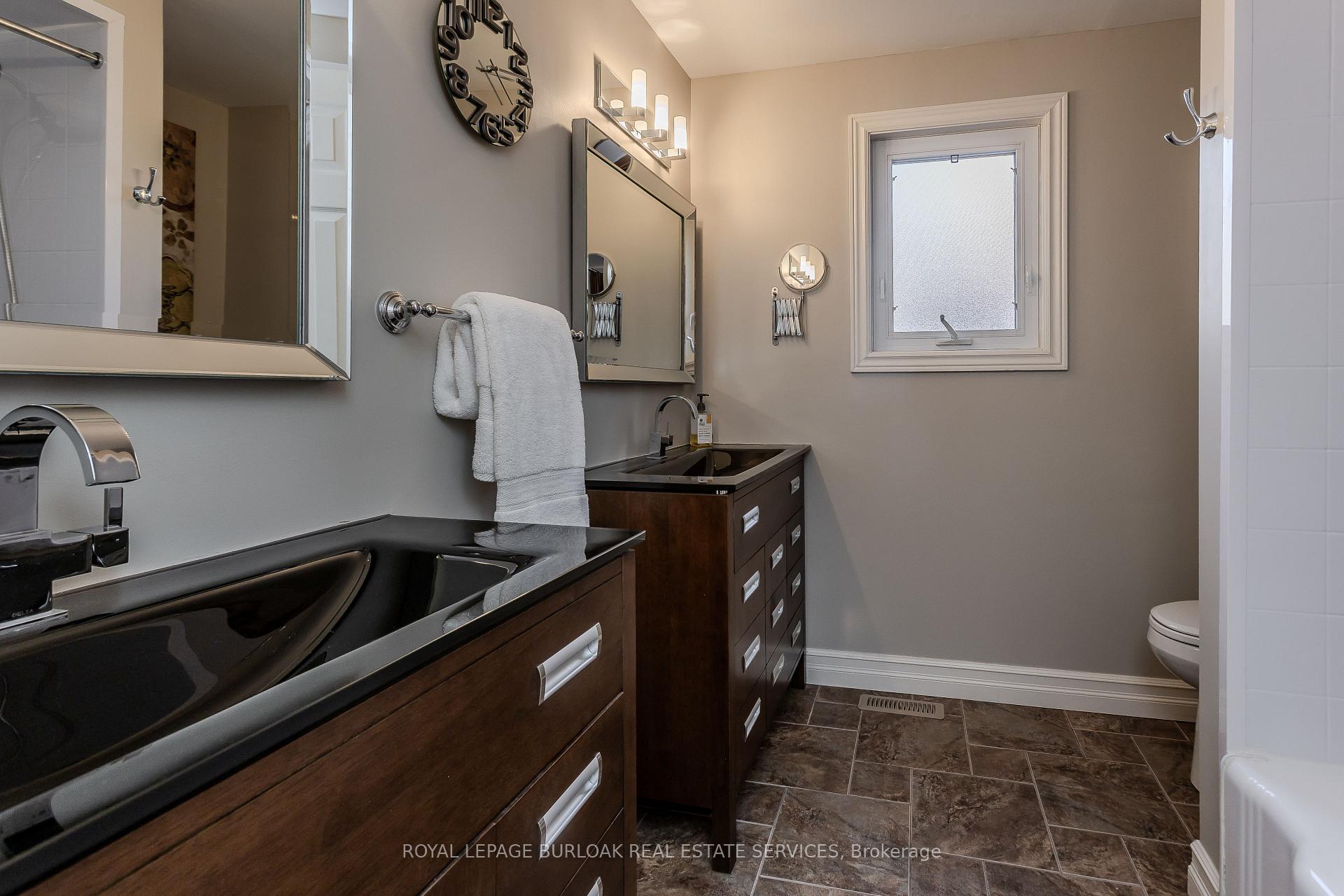 Photo 31 of 1210 Hammond Street, Burlington, Brant — HOMEH