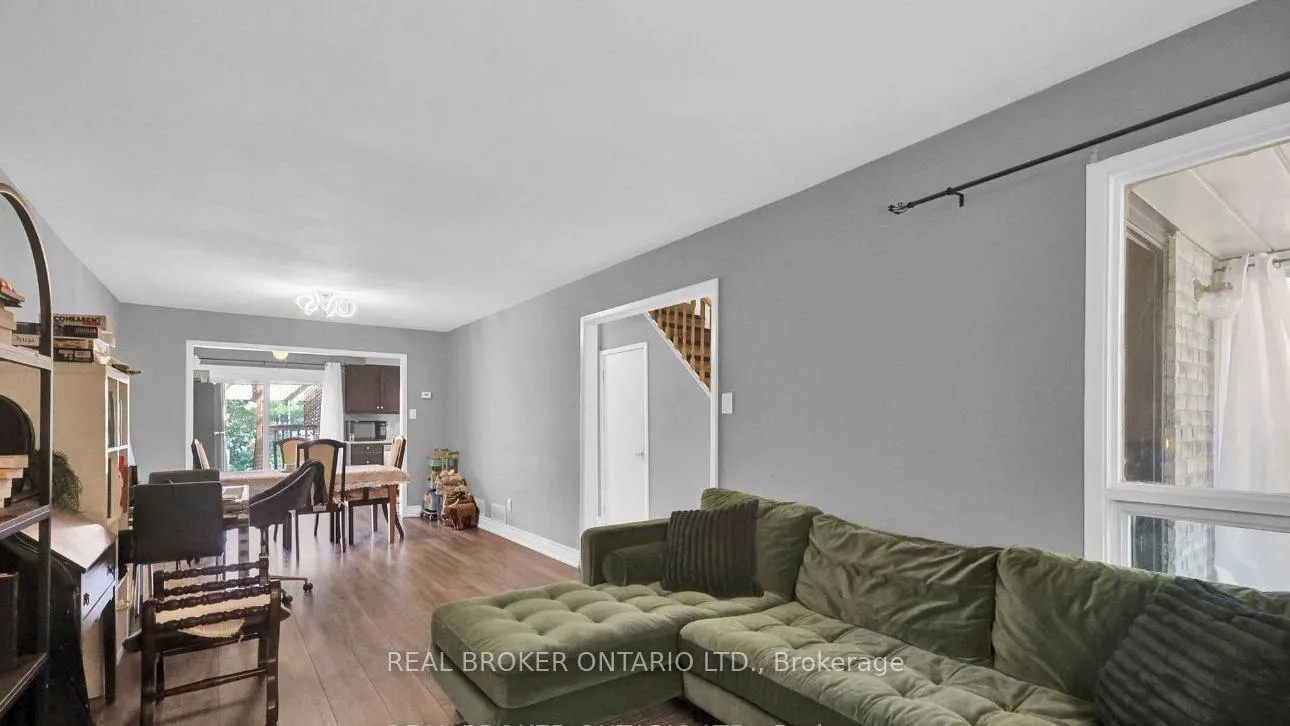 Photo 2 of 37 Stather Crescent, Markham, Milliken Mills East — HOMEH