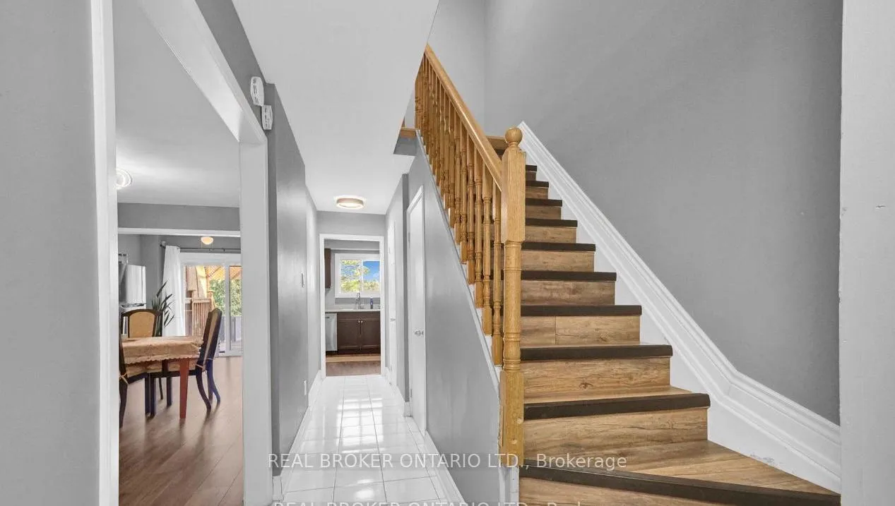 Photo 6 of 37 Stather Crescent, Markham, Milliken Mills East — HOMEH