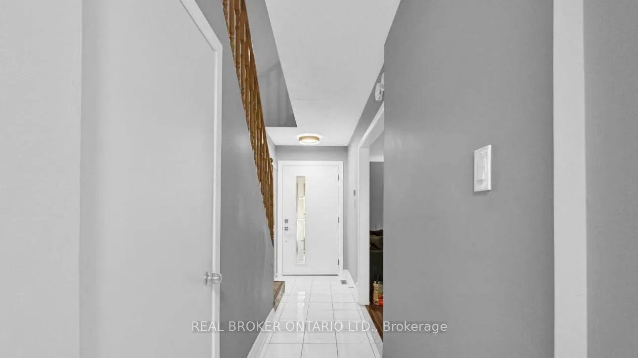 Photo 7 of 37 Stather Crescent, Markham, Milliken Mills East — HOMEH