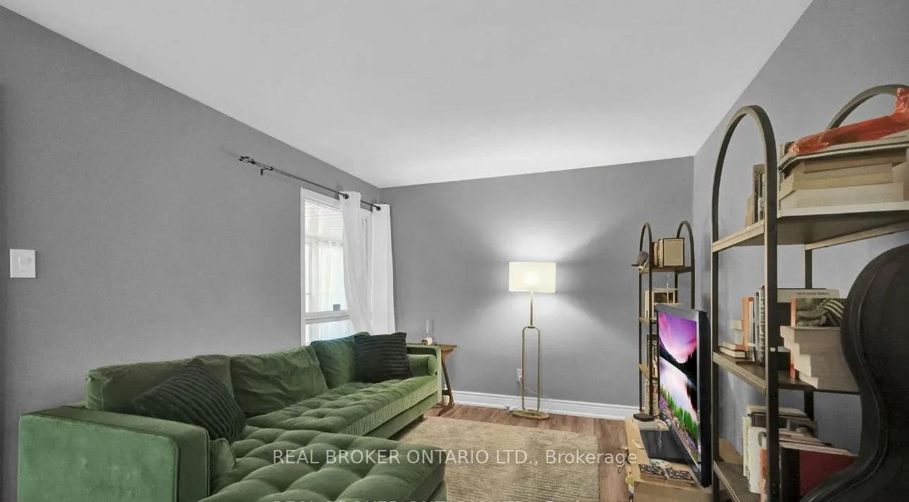 Photo 8 of 37 Stather Crescent, Markham, Milliken Mills East — HOMEH