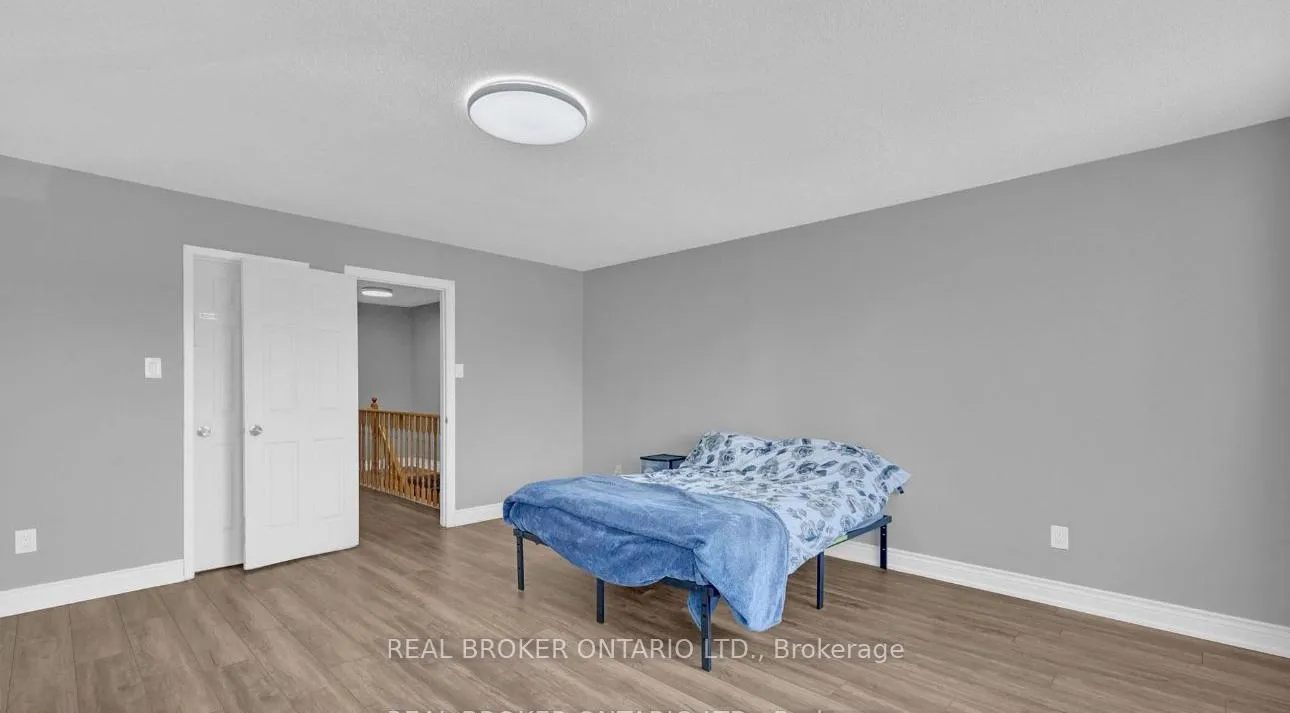 Photo 12 of 37 Stather Crescent, Markham, Milliken Mills East — HOMEH