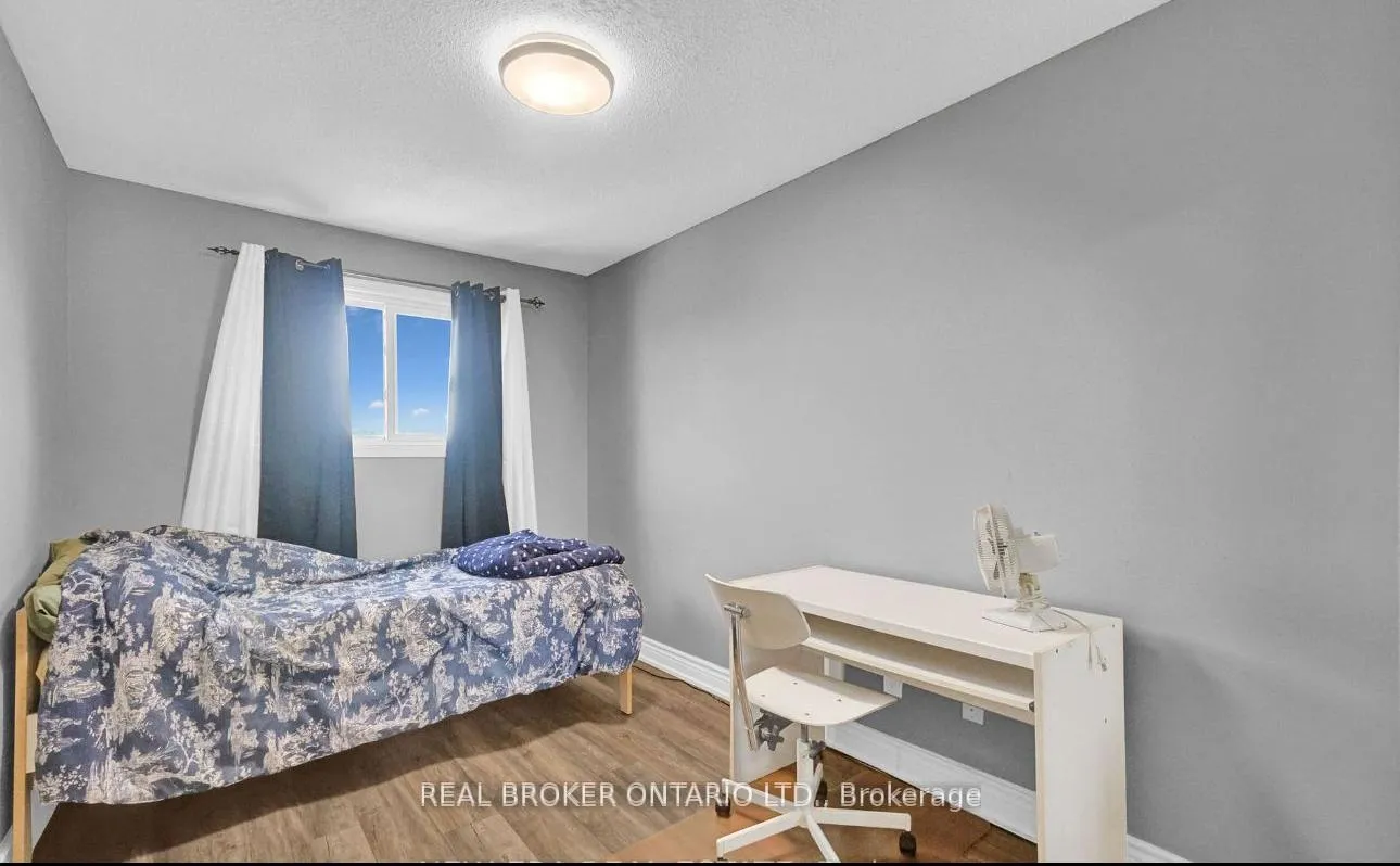 Photo 15 of 37 Stather Crescent, Markham, Milliken Mills East — HOMEH