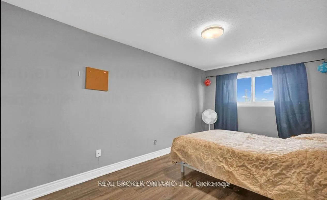 Photo 18 of 37 Stather Crescent, Markham, Milliken Mills East — HOMEH