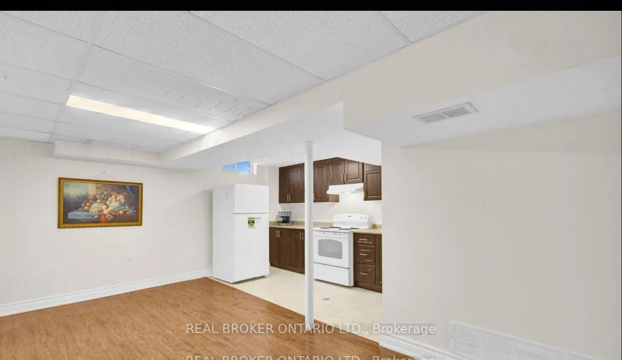 Photo 23 of 37 Stather Crescent, Markham, Milliken Mills East — HOMEH