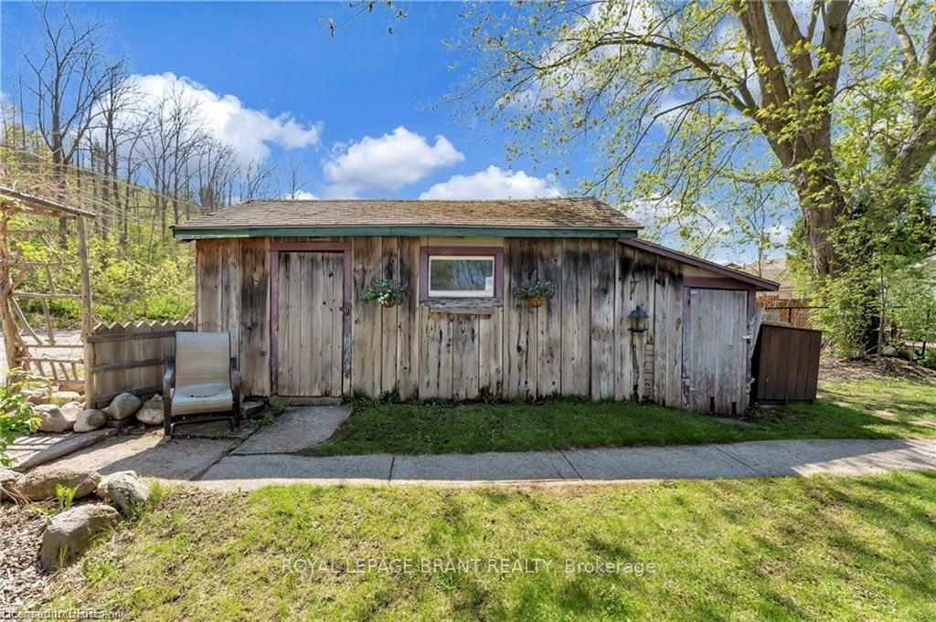 Photo 14 of 40 Walnut Lane, Brant, Paris — HOMEH