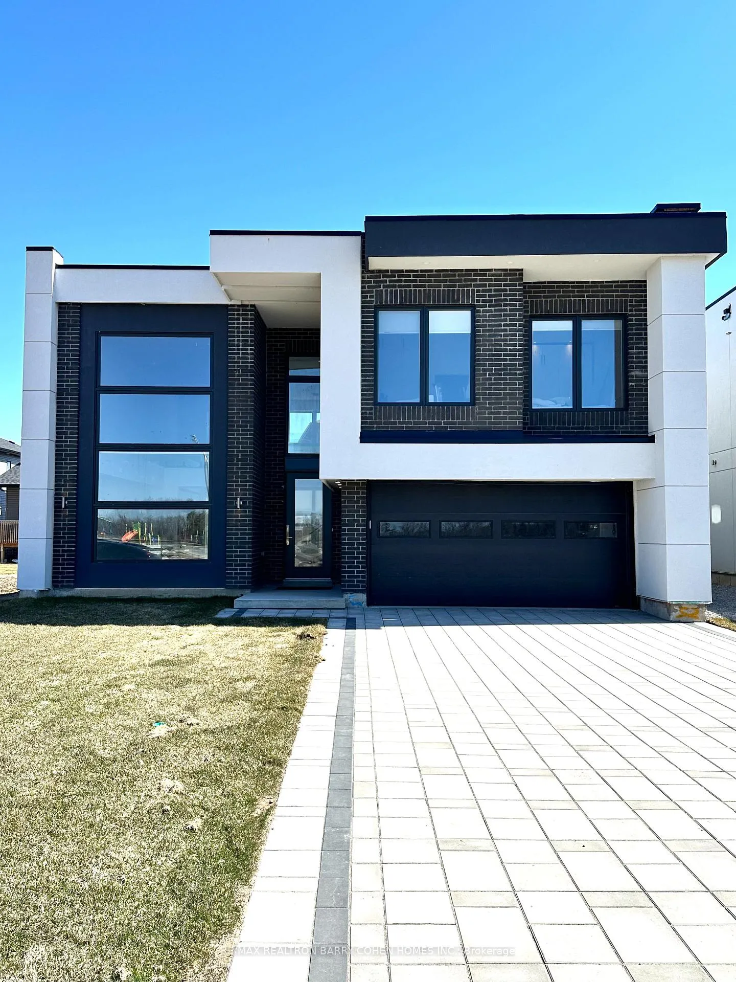 Front of 3706 Quayside Drive