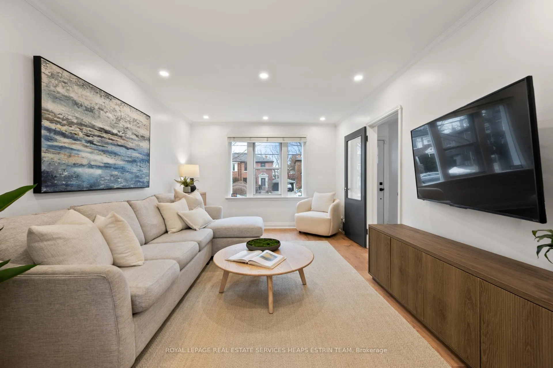 Photo 5 of 54 Thursfield Crescent, Toronto, Leaside — HOMEH