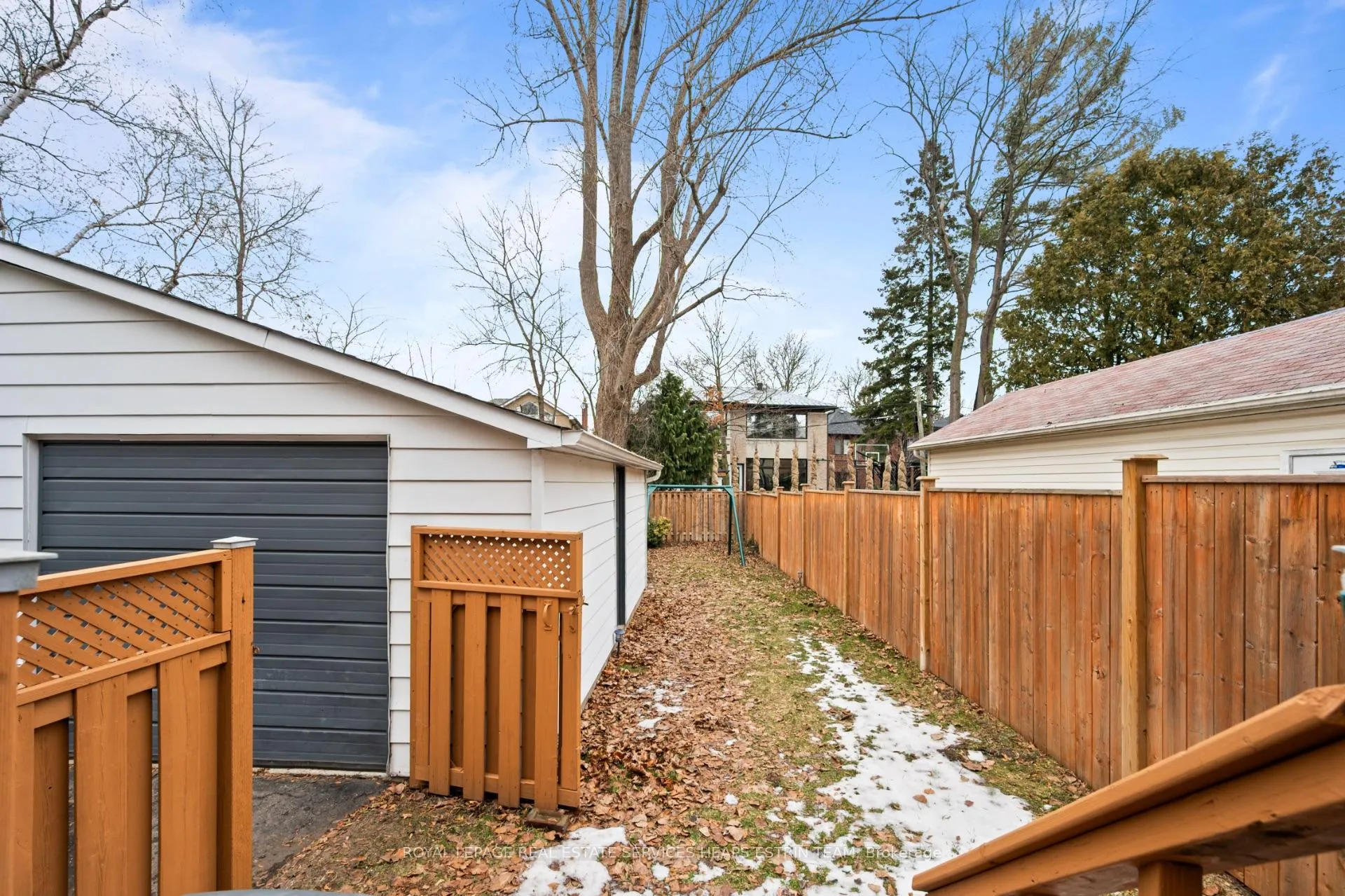 Photo 31 of 54 Thursfield Crescent, Toronto, Leaside — HOMEH