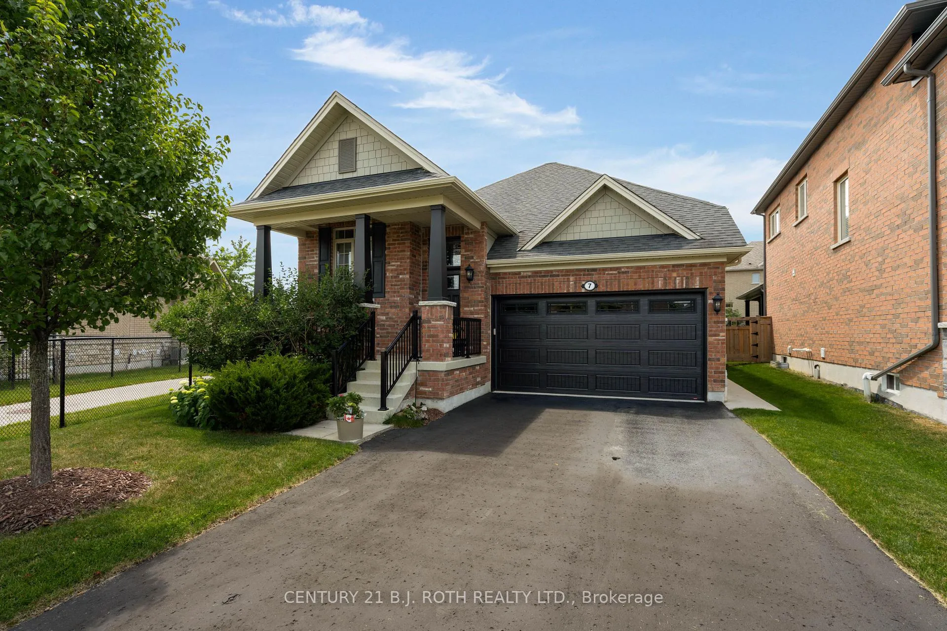 Photo 1 of 7 Cameron Street, Springwater, Centre Vespra — HOMEH